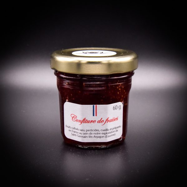 Petit pot de confiture de fraises