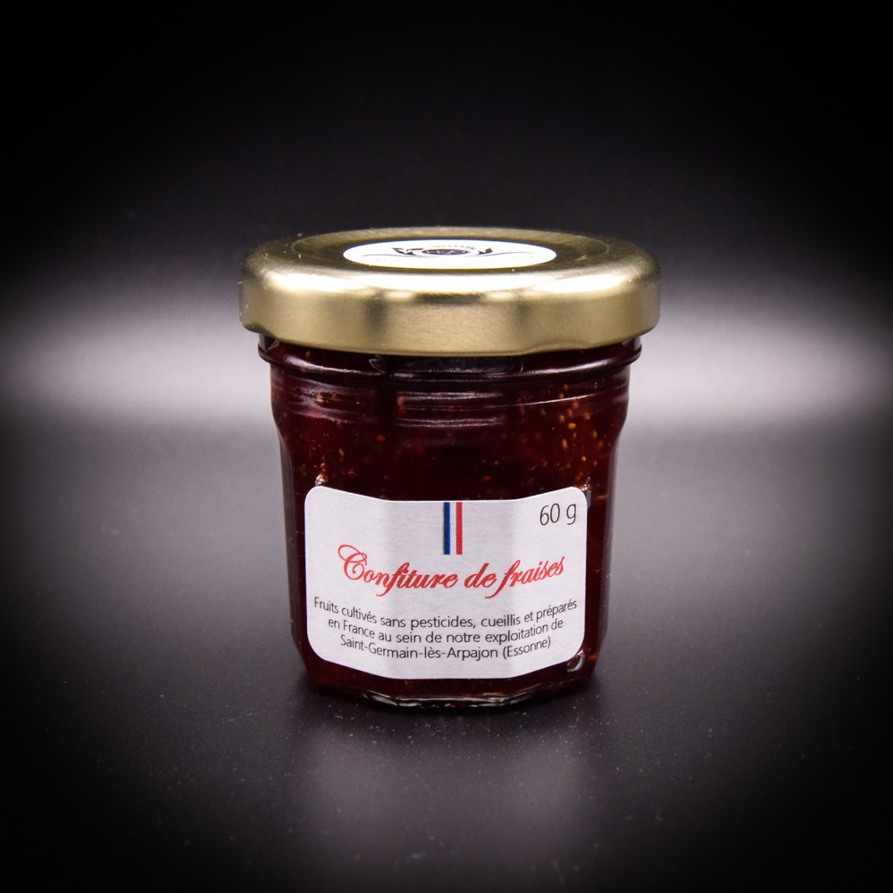 Petit pot de confiture de fraises