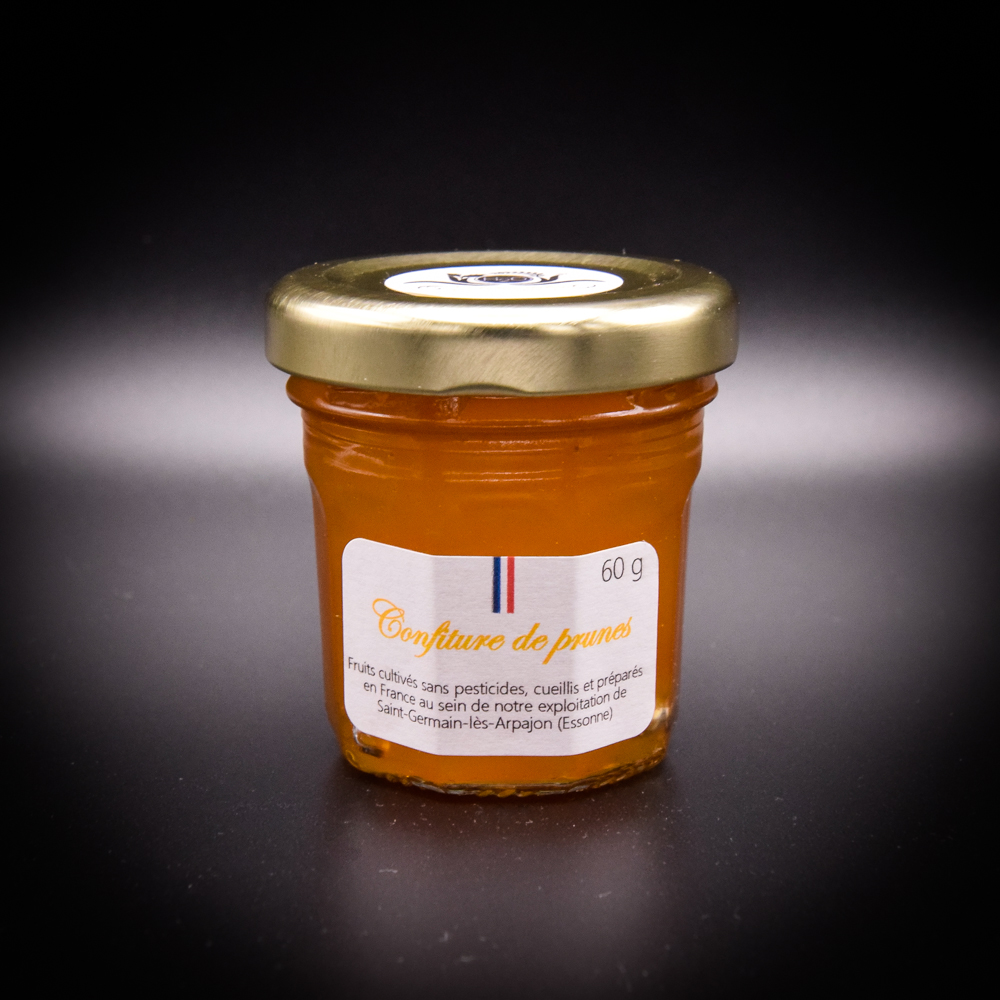 Petit pot de confiture de prunes